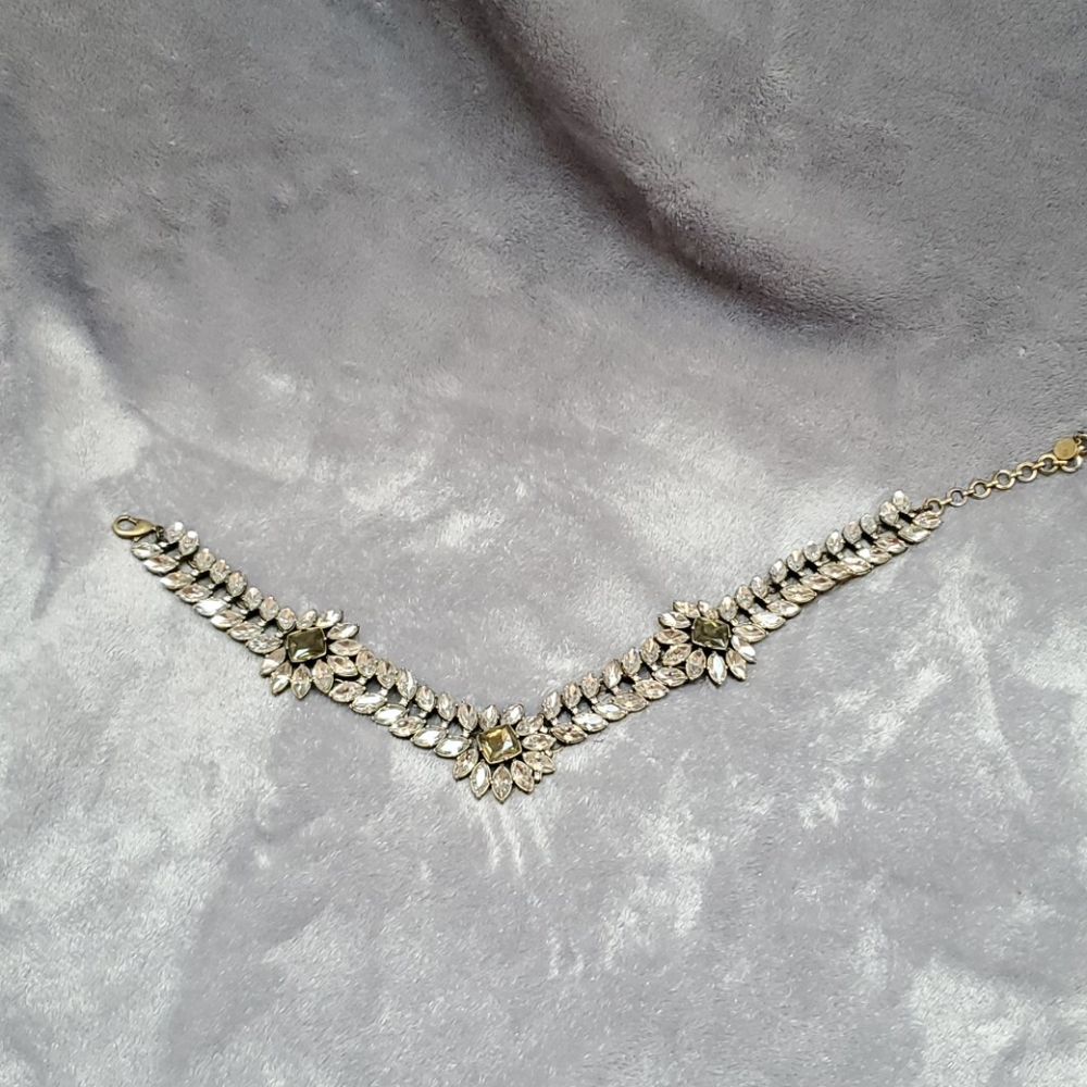 C. Wonder accent necklace